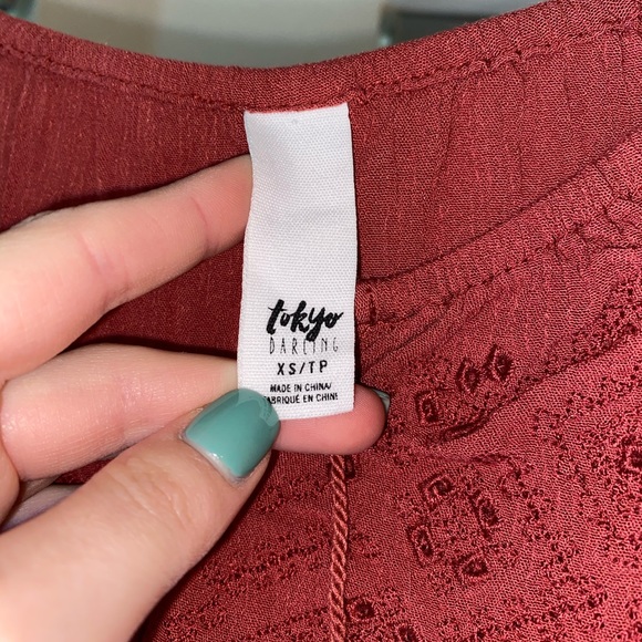 Long Sleeve Crop Top - Picture 4 of 4